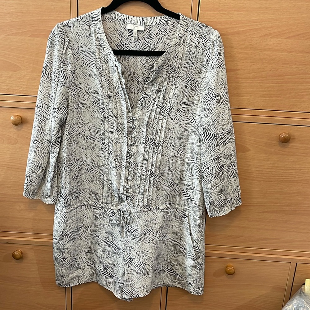 Woman rompers . JOIE . Silk